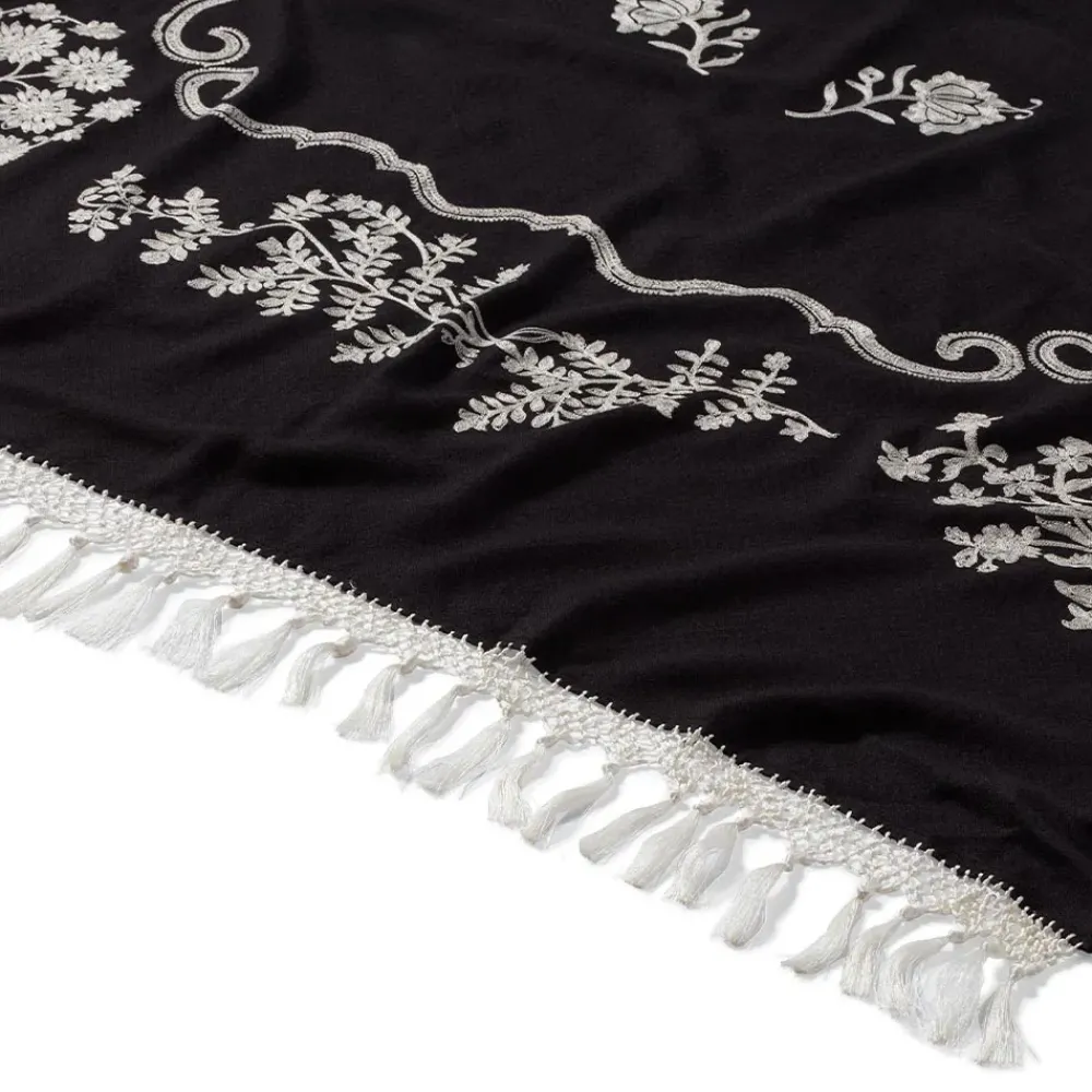 Best Met Florals Embroidered 50Th Anniversary Shawl Scarves & Wraps